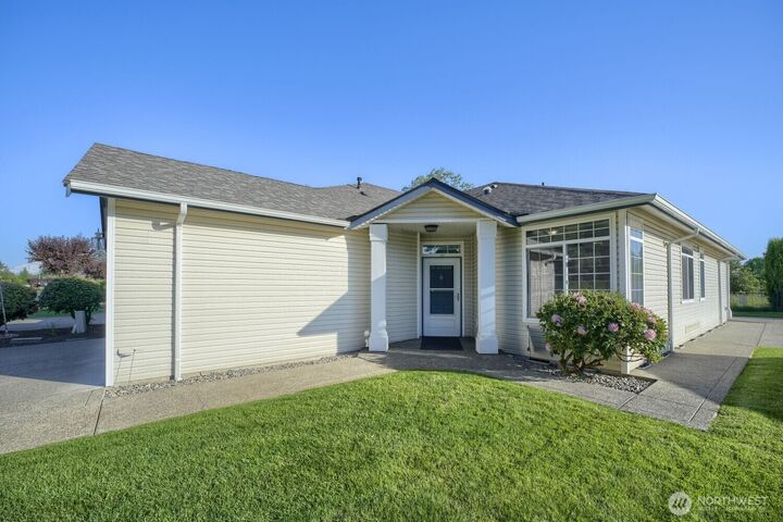 Property Photo:  1526  135th Street E  WA 98445 