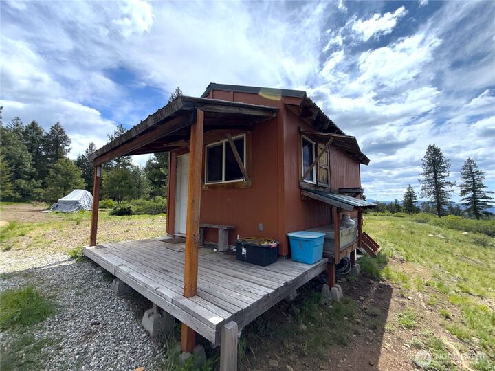 Property Photo:  19  Union Ridge Spur Road  WA 99166 