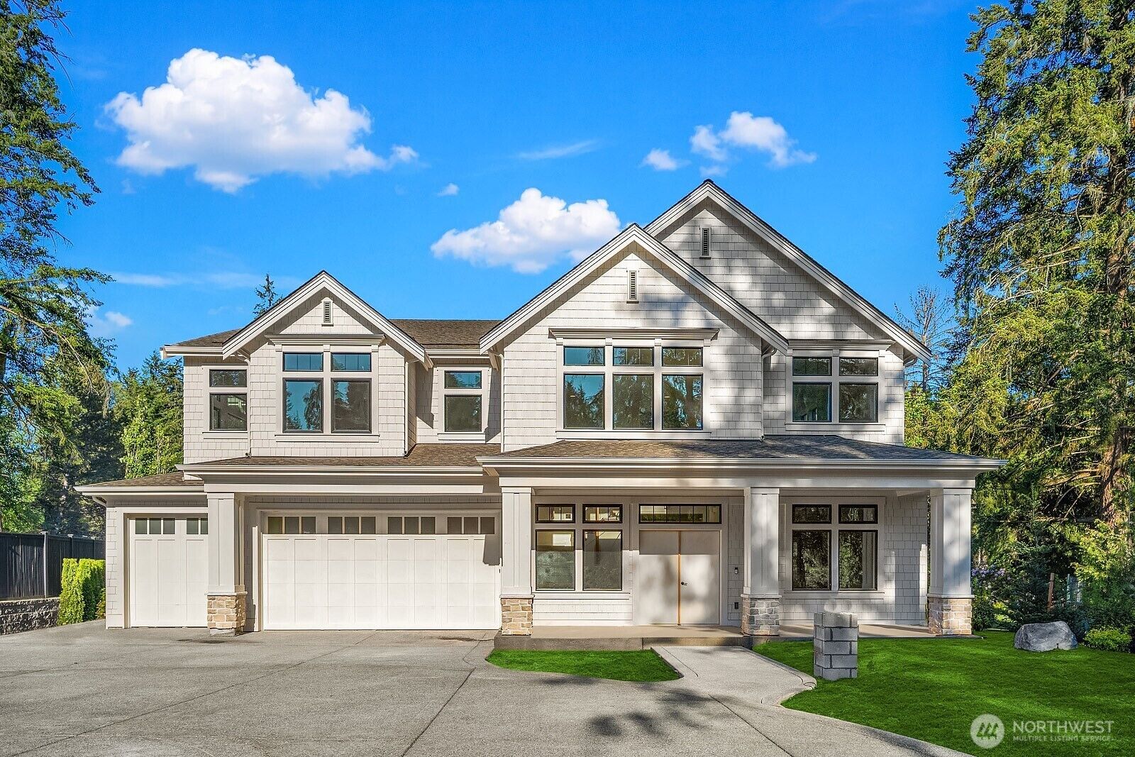 Property Photo: 14155 NE 46th Court WA 98005