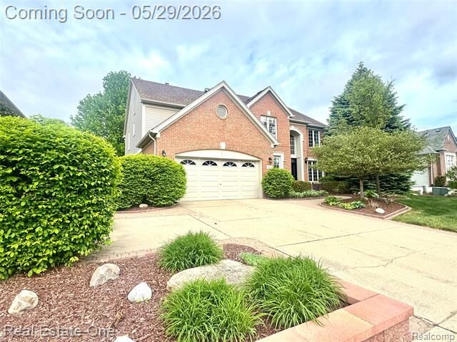 Property Photo:  1215 Letica Drive  MI 48307 
