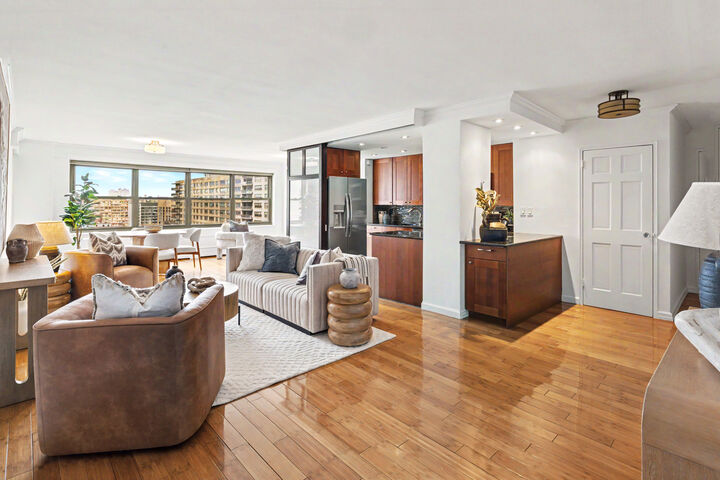Property Photo: 142 W End Avenue 29V NY 10023