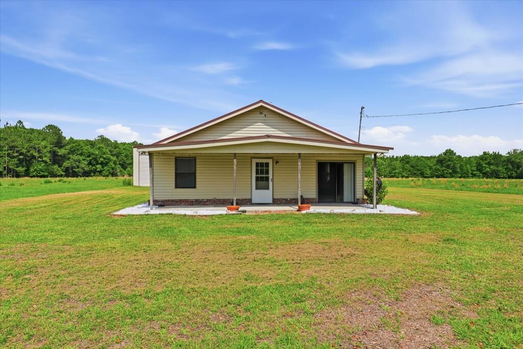 Property Photo:  1525 Myron Hart  GA 31738 