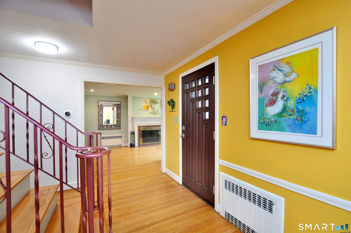Property Photo:  44 Miamis Road  CT 06117 