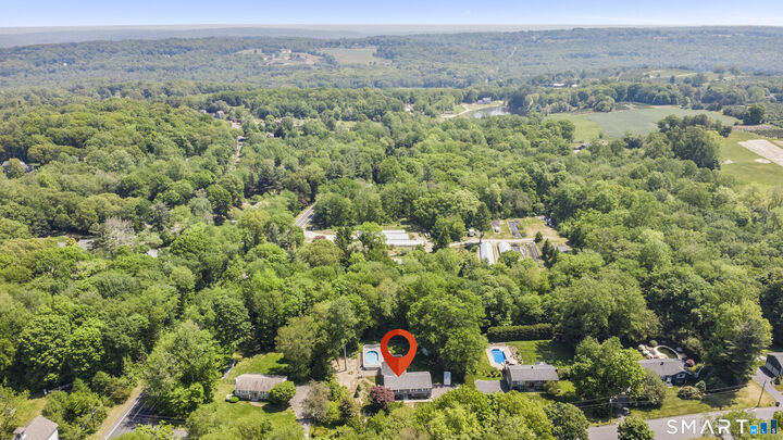 Property Photo: 148 Osborn Lane CT 06468