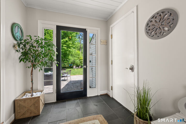 Property Photo:  43 Crabapple Road  CT 06117 