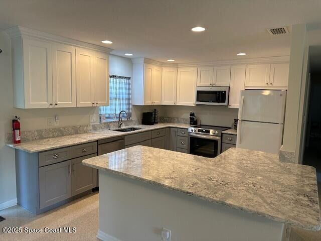 Property Photo: 317 Dartmouth Avenue FL 32901