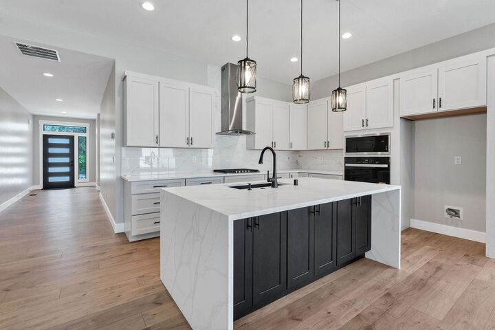 Property Photo:  3137 E 36th Ave  WA 99223 