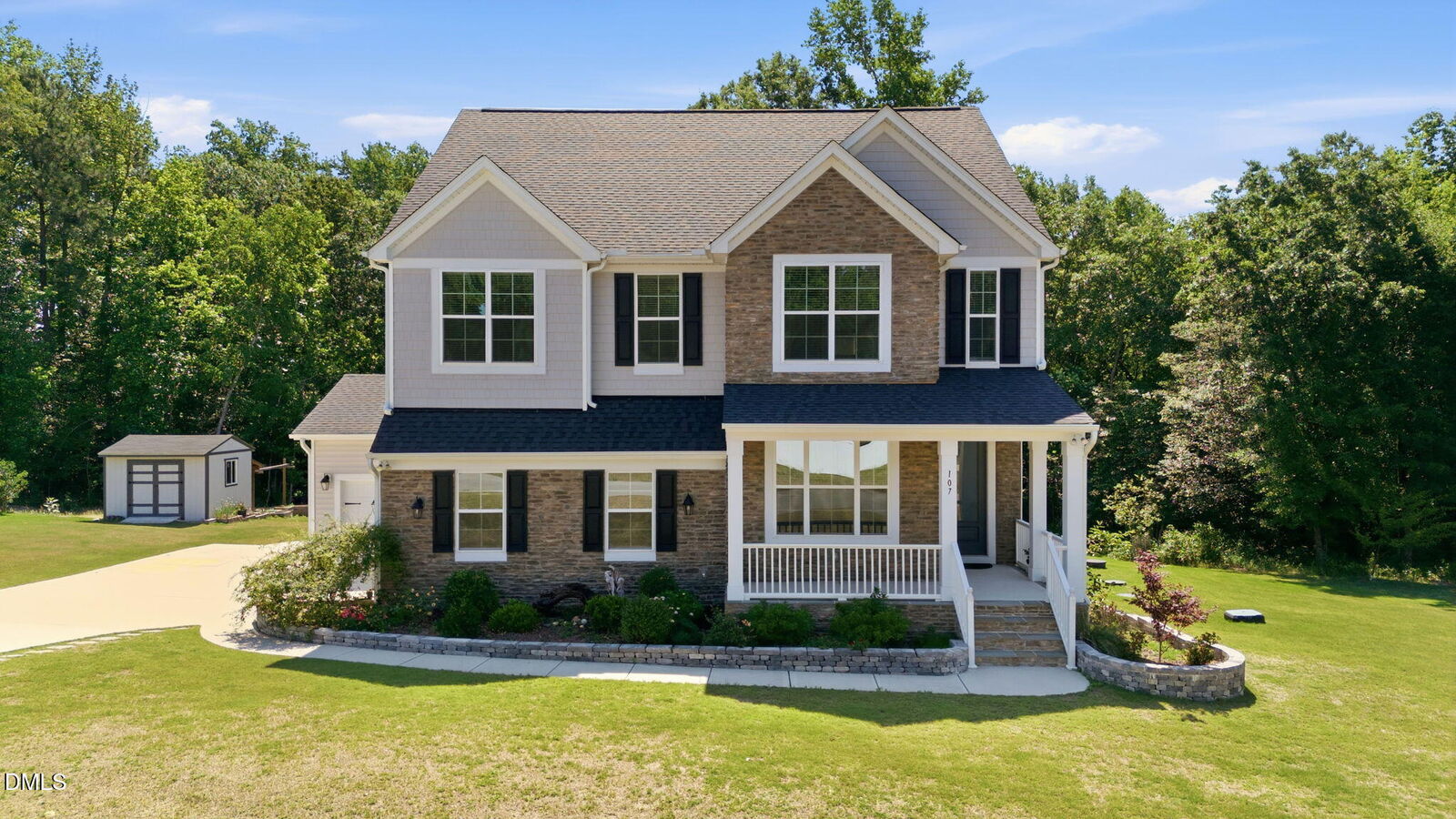 Property Photo:  107 S Clearbrook Court  NC 27501 