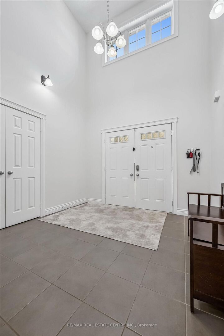 Property Photo: 114 Isaac Shantz Drive ON N3A 4S4