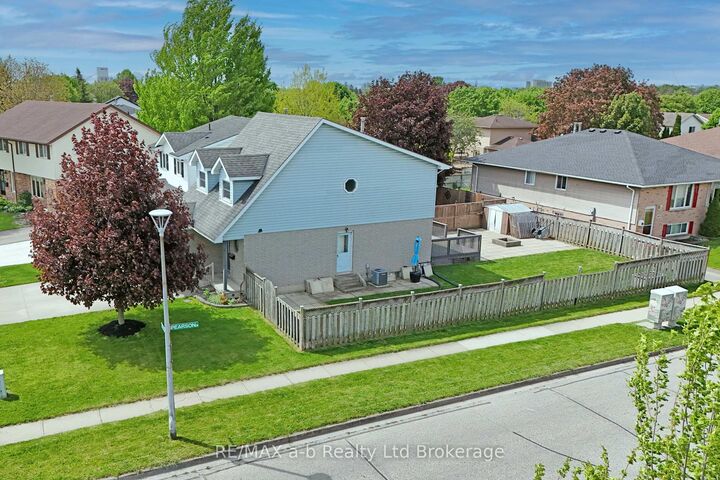 Property Photo: 169 Diefenbaker Drive ON N4S 8V7