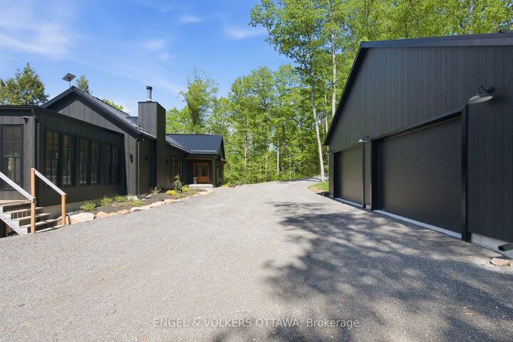 Property Photo: 189 Shady Maple Road ON K0J 1G0