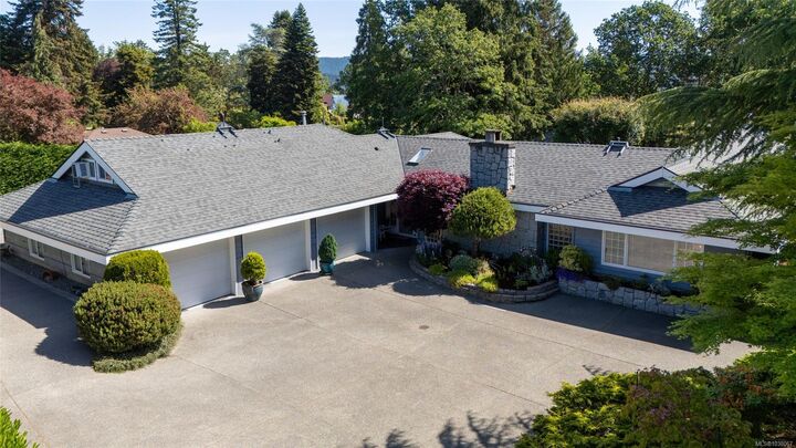 2221 Tarn Pl — photo 1