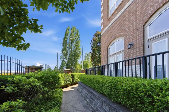 Property Photo: 104 Esplanade St #304 BC V9R 0G6