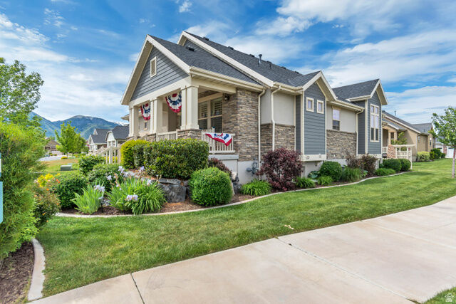 Property Photo: 728 S Golden Leaf Way UT 84664