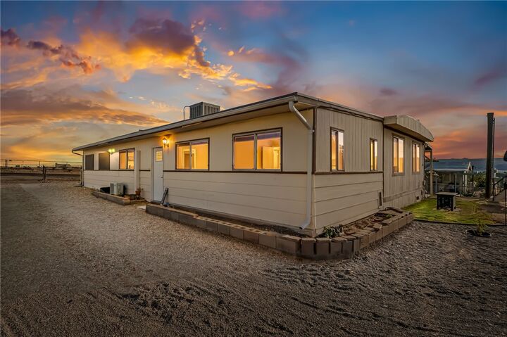Property Photo: 1749 Sierra Vista Drive AZ 86442