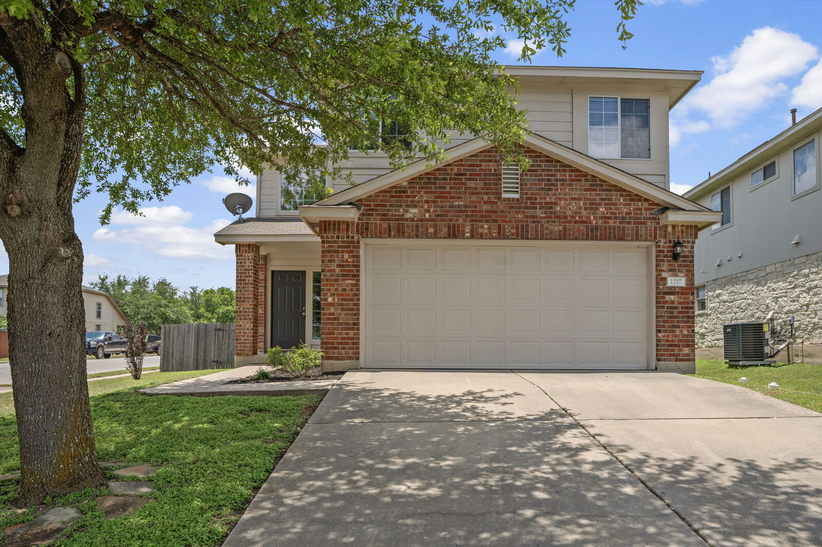 Property Photo:  1217 Coronation Way  TX 78660 