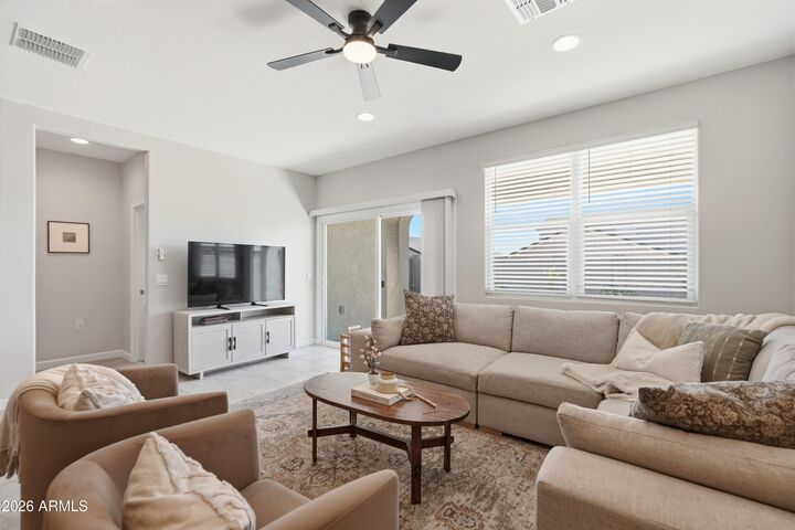 Property Photo:  1827 W Stanton Avenue  AZ 85120 
