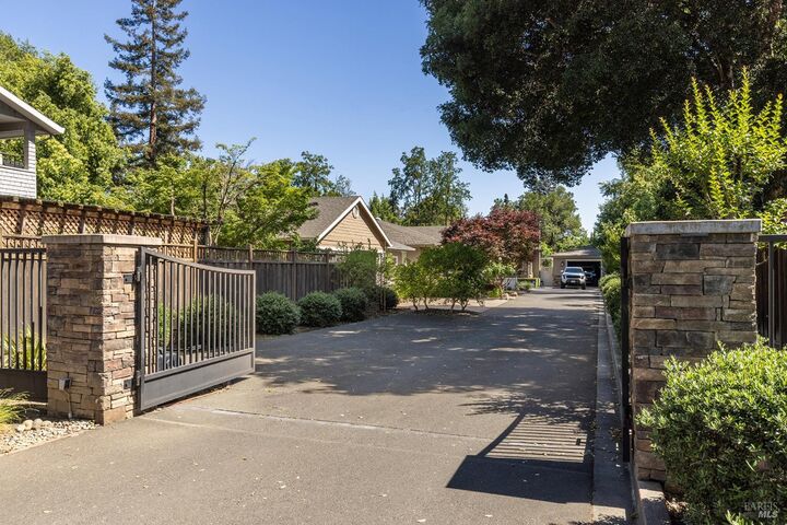 Property Photo:  2375 Lone Oak Avenue  CA 94558 