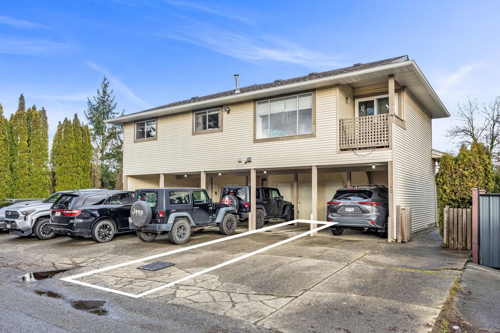 Property Photo: 19690 56 Avenue 4 BC V3A 3X6
