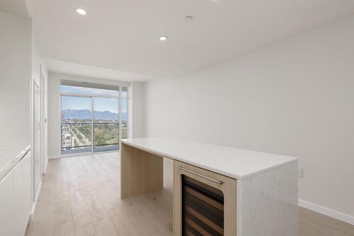 Property Photo: 7433 Cambie Street 2501 BC V6P 0J8