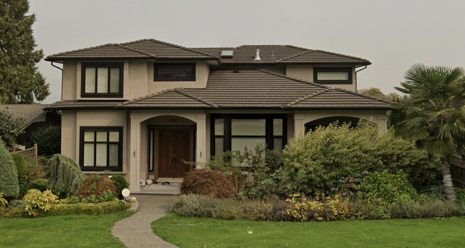 Property Photo:  5692 Forglen Drive Secondary Suite  BC V5H 3L1 