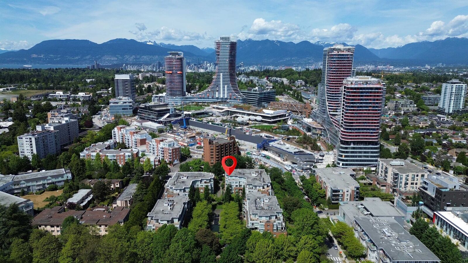 Property Photo: 618 W 45th Avenue 602 BC V5Z 4R7
