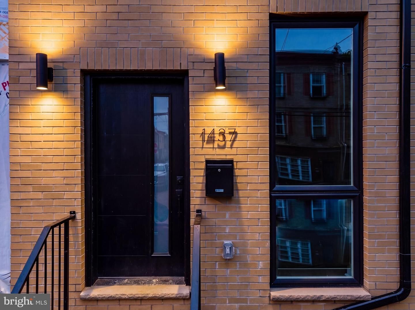 Property Photo:  1437 S 8th Street  PA 19147 