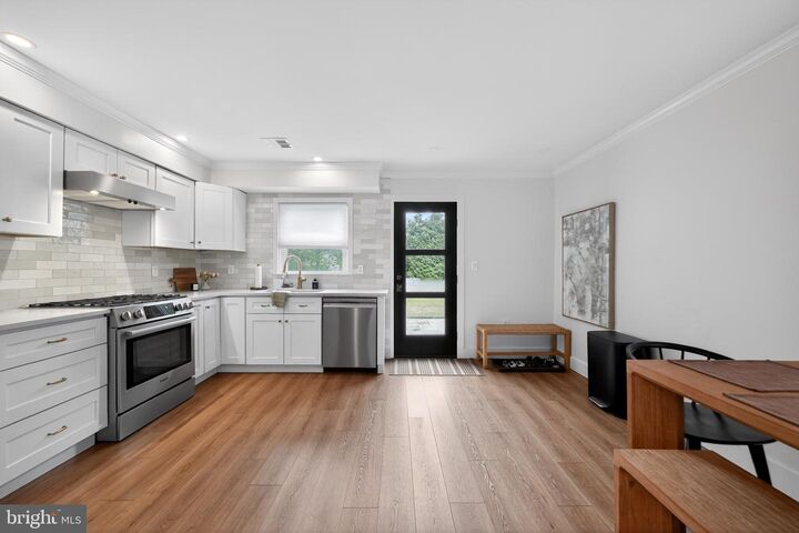 Property Photo:  10 E Sutton Avenue  NJ 08057 