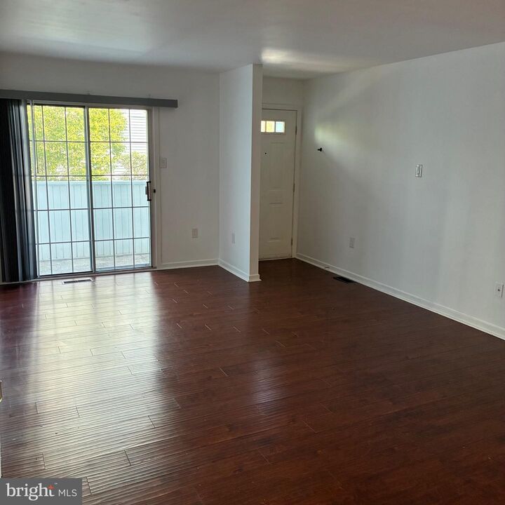 Property Photo:  310 Heather Croft  NJ 08234 