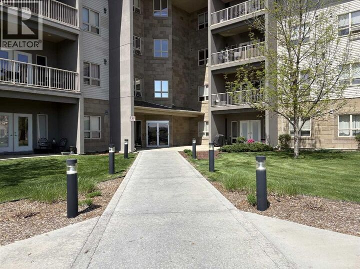 Property Photo:  4102 69 Avenue  AB T9V 7K5 