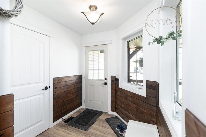Property Photo:  177 Greentree Drive  MB R0A 0R0 