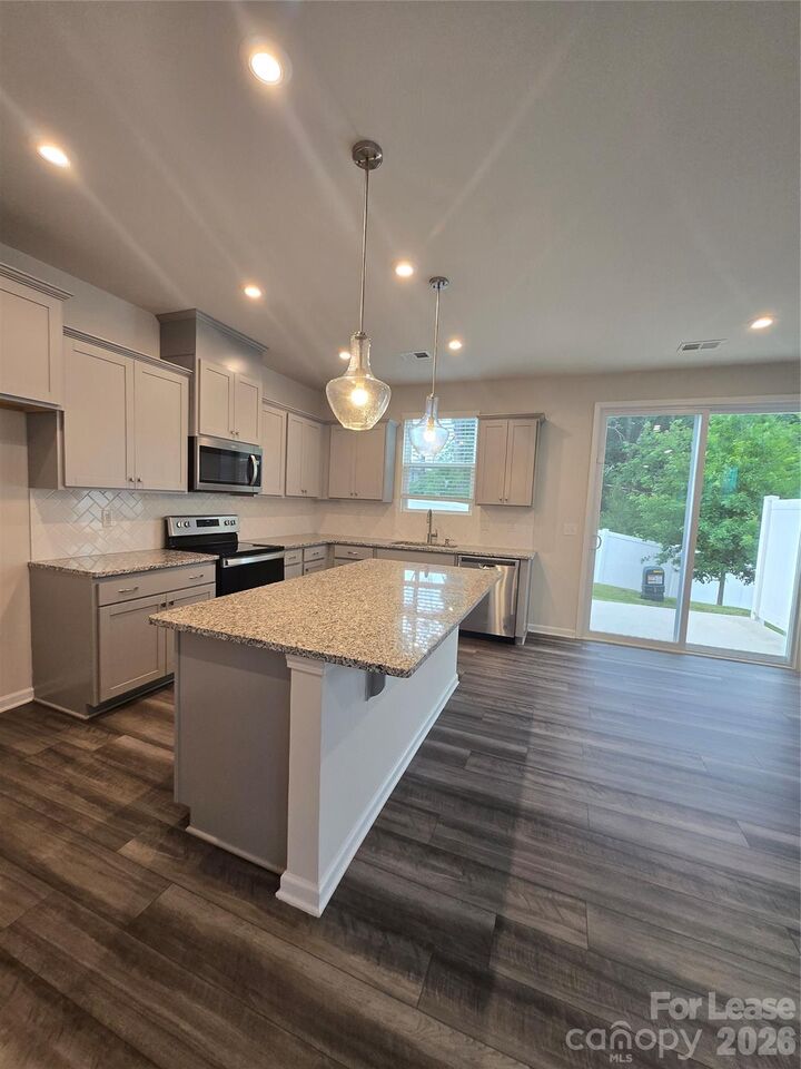 Property Photo:  7223 Encino Place  NC 28269 