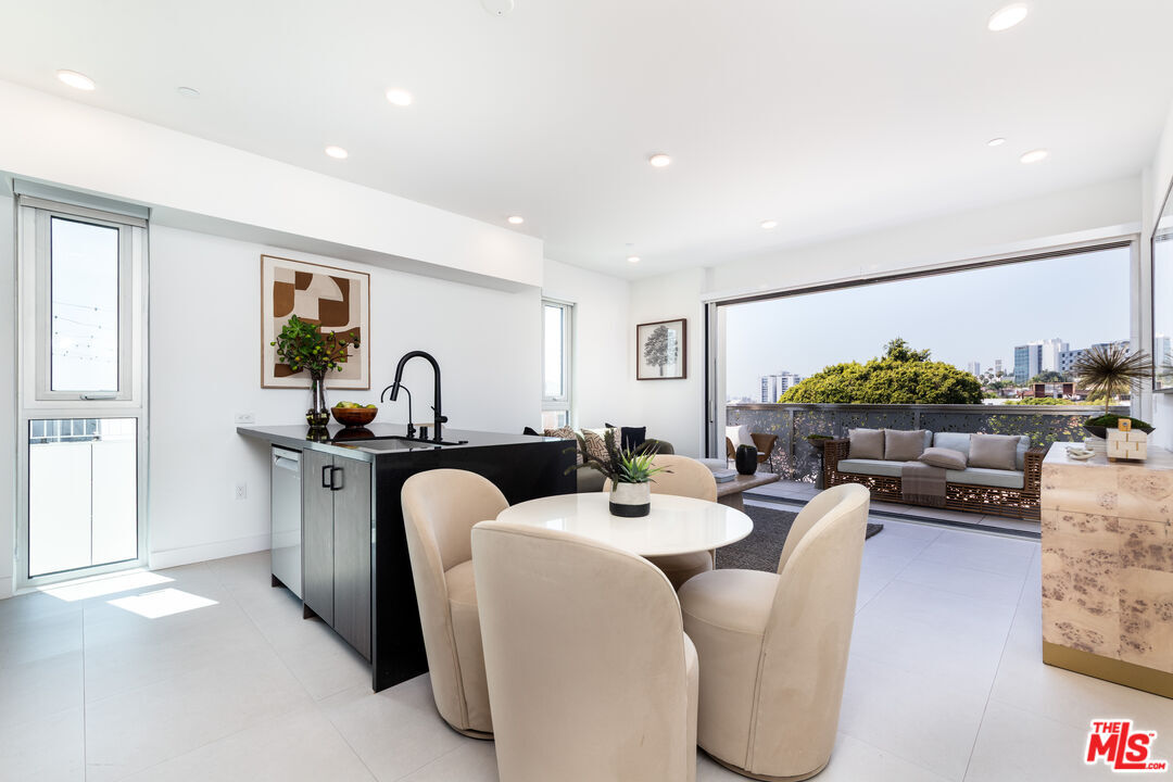 Property Photo: 1257 N Sweetzer Ave CA 90069
