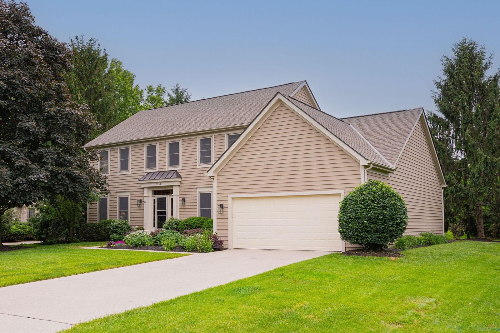 Property Photo: 3254 Harbor Drive OH 43035