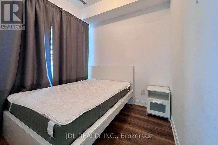 Property Photo:  42 Charles Street East 2803  ON M4Y 1N3 