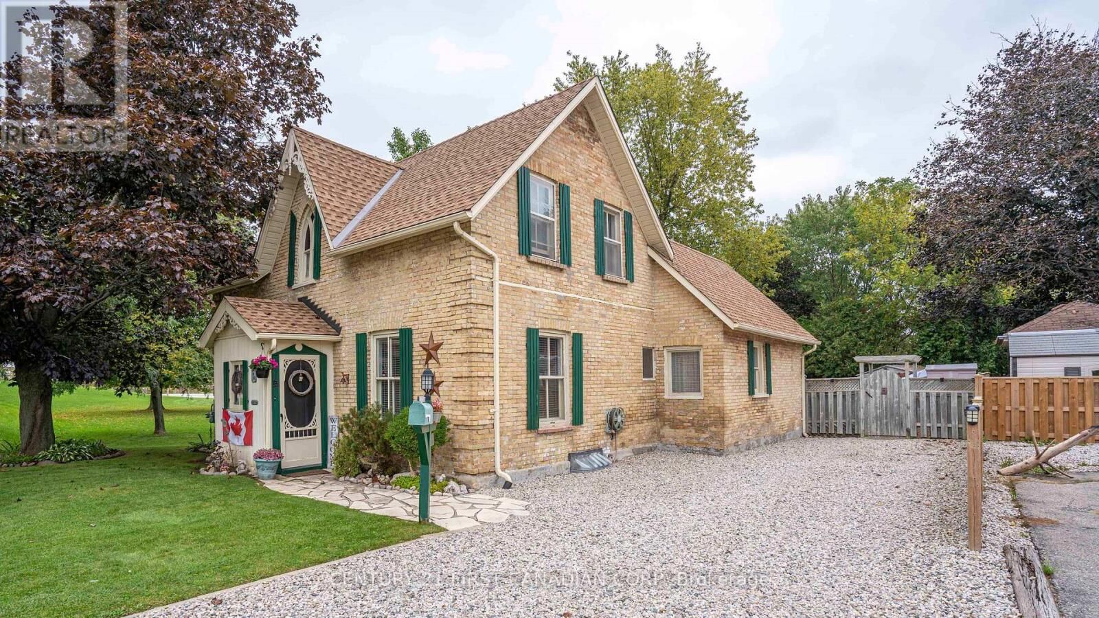 Property Photo:  1 Fairview Avenue  ON N5R 4X2 