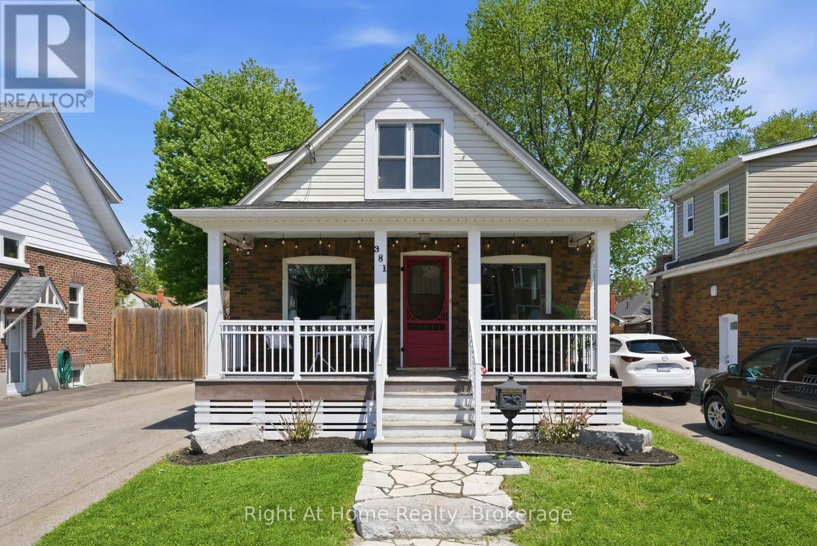 Property Photo: 381 Jarvis Street ON L1G 5L1