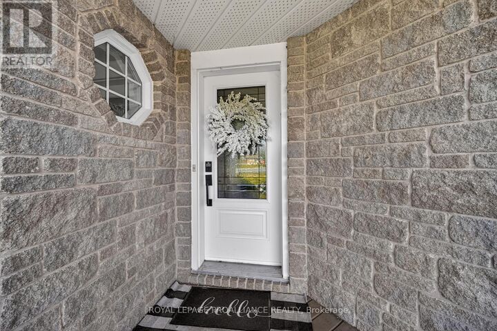 Property Photo:  5500 Meadowbrook Drive  ON K0E 1K0 