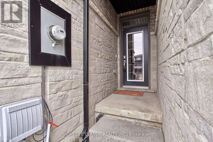 Property Photo:  103 Greenwich Avenue  ON L8J 0L6 