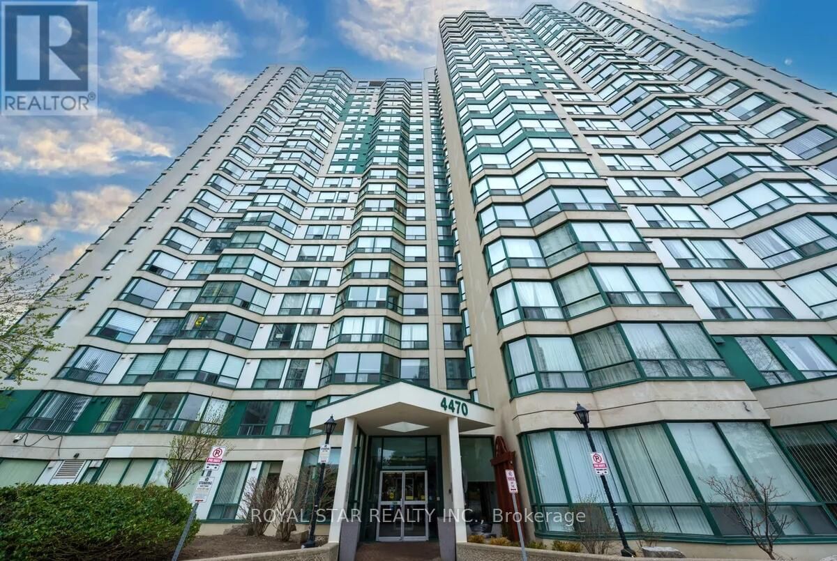 Property Photo: 4470 Tucana Court 1901 ON L5R 3K8