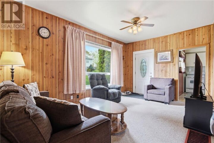 Property Photo:  33 Third Avenue  ON P0M 1M0 