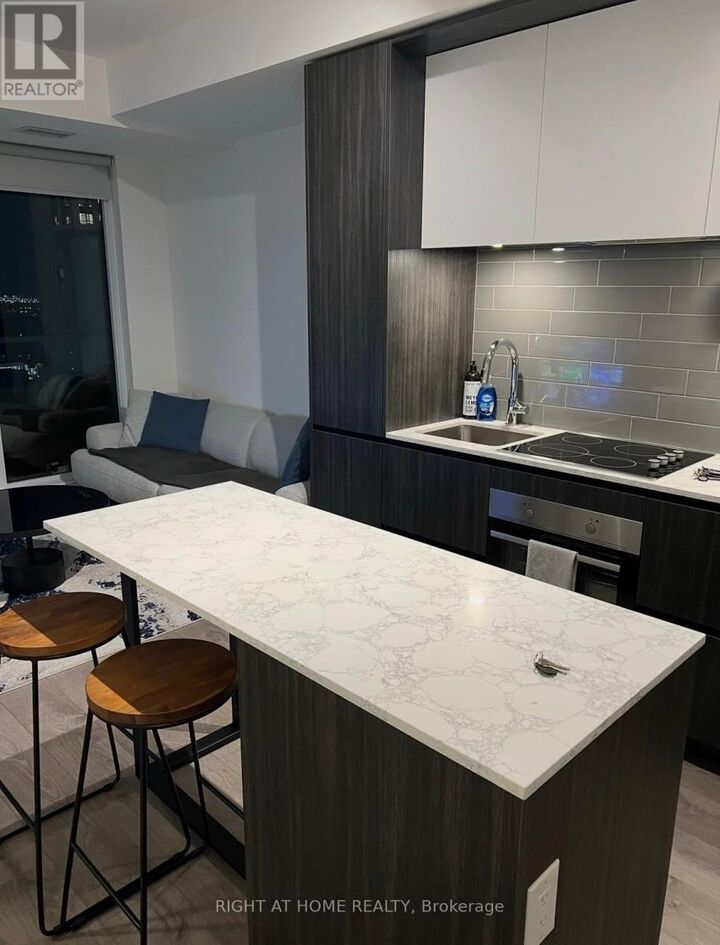 Property Photo: 225 Sumach Street 1701 ON M5A 0P8