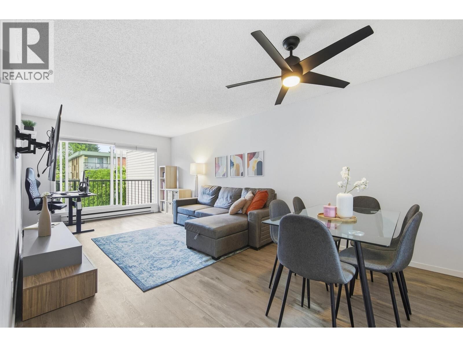 Property Photo: 1050 Howie Avenue 305 BC V3J 1T6