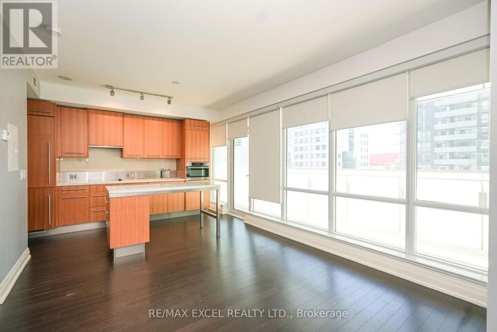 Property Photo:  80 John Street 1802  ON M5V 3X4 
