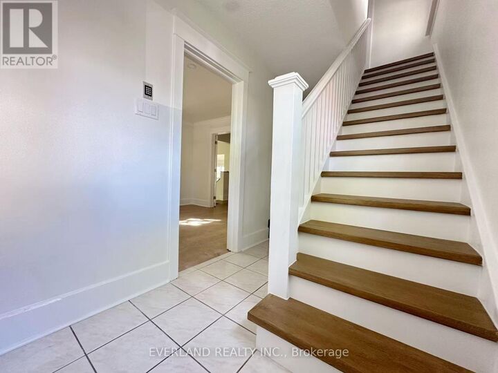 Property Photo: 426 Reynolds Street ON L6J 3M4