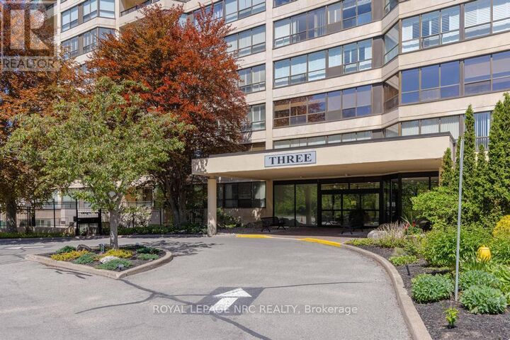 Property Photo:  3 Towering Heights Boulevard 804  ON L2T 4A4 