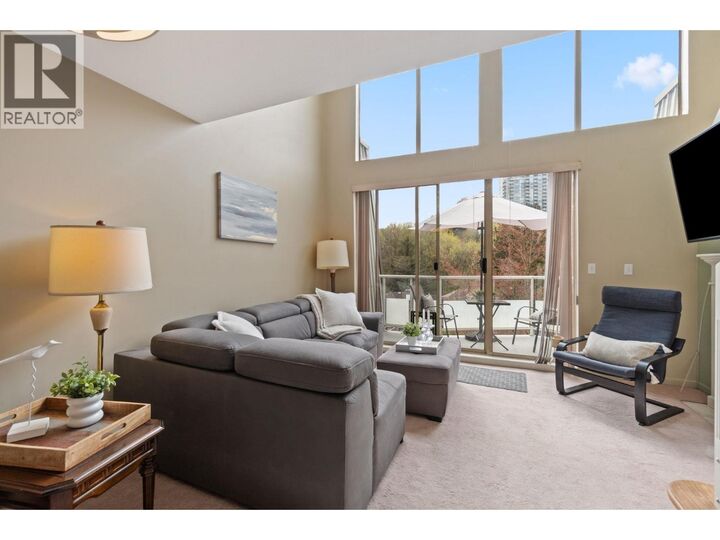 Property Photo:  60 Richmond Street 402  BC V3L 5R7 