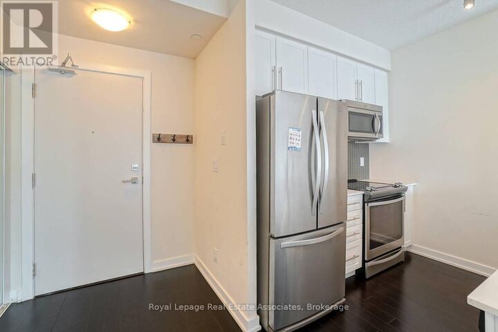 Property Photo:  4011 Brickstone Mews 2809  ON L5B 0J7 