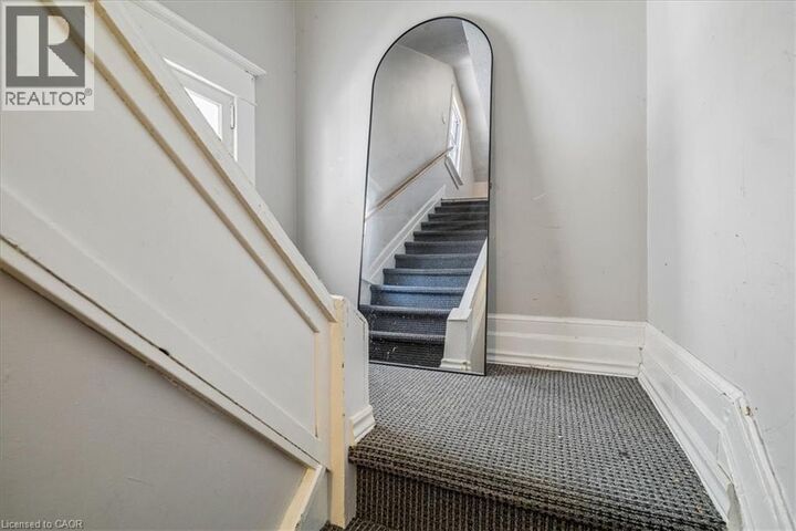 Property Photo:  155 Lake Street Main  ON L2R 5Y5 