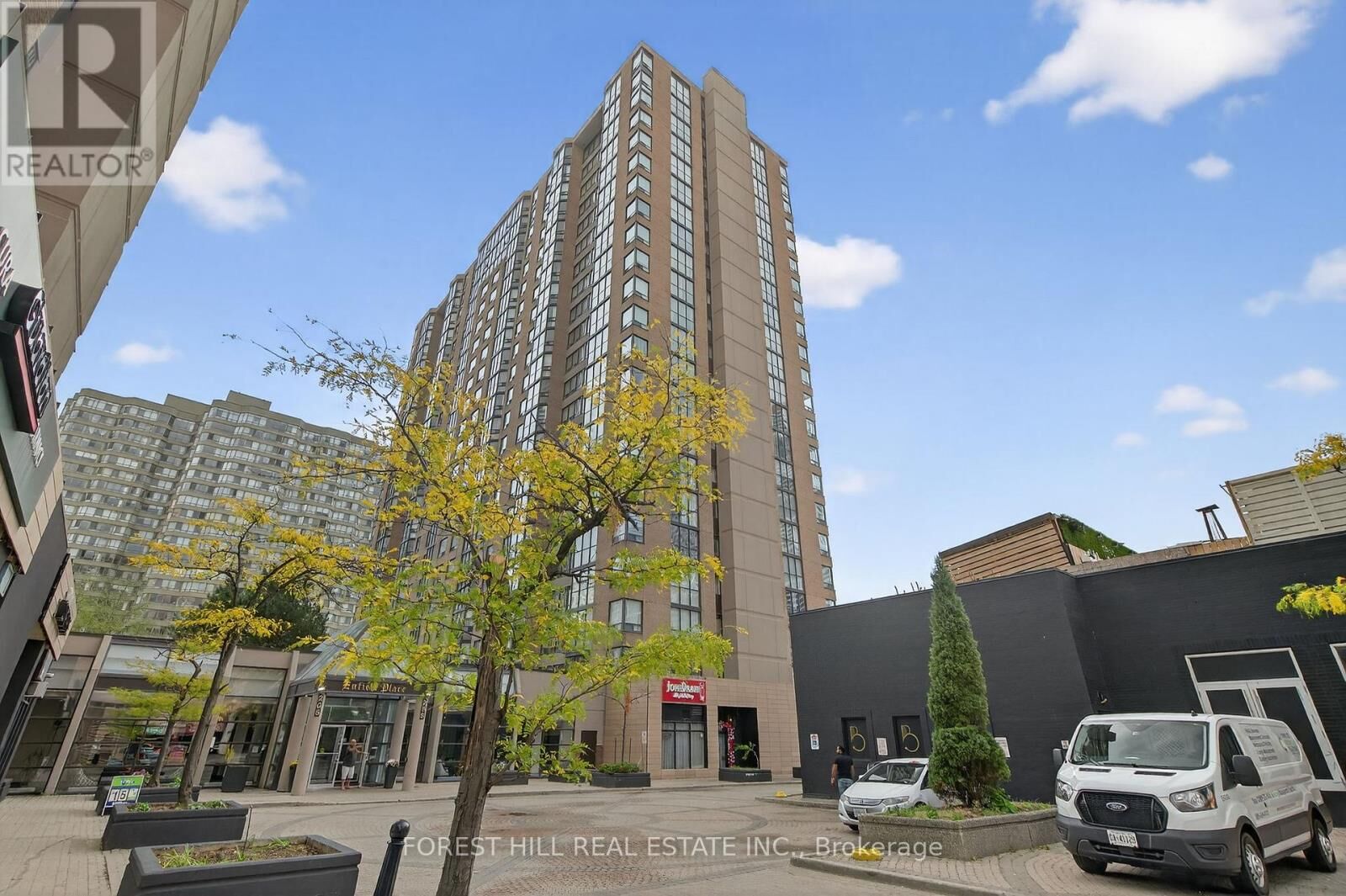 Property Photo:  285 Enfield Place 210  ON L5B 3Y6 